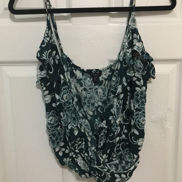 Green Floral Ruffle Cami - Picture 2 of 3